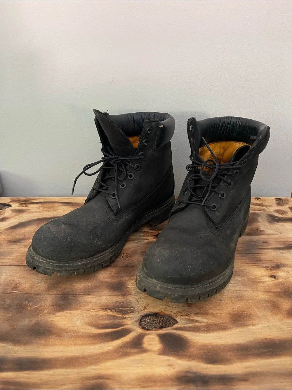 Black Men's Timberland Work Boots - Durable Lace-Up Style Size 11